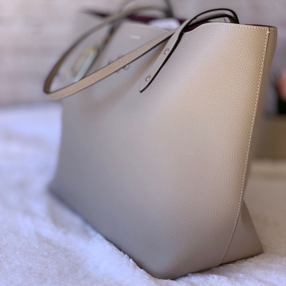Coach Town Tote - Picture 11 of 12